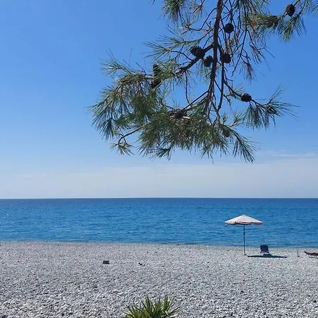 Lagoudis Comfortable * Kalianeika